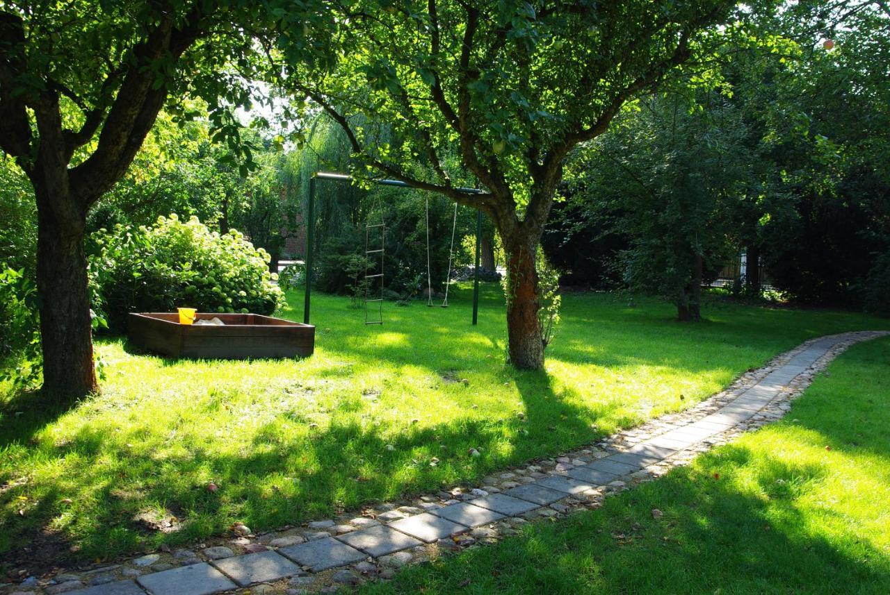 Neu Eingerichtetes Apartment #1 Mit Wlan !Sauna & Hot Tub Zubuchbar! Senftenberg Bagian luar foto