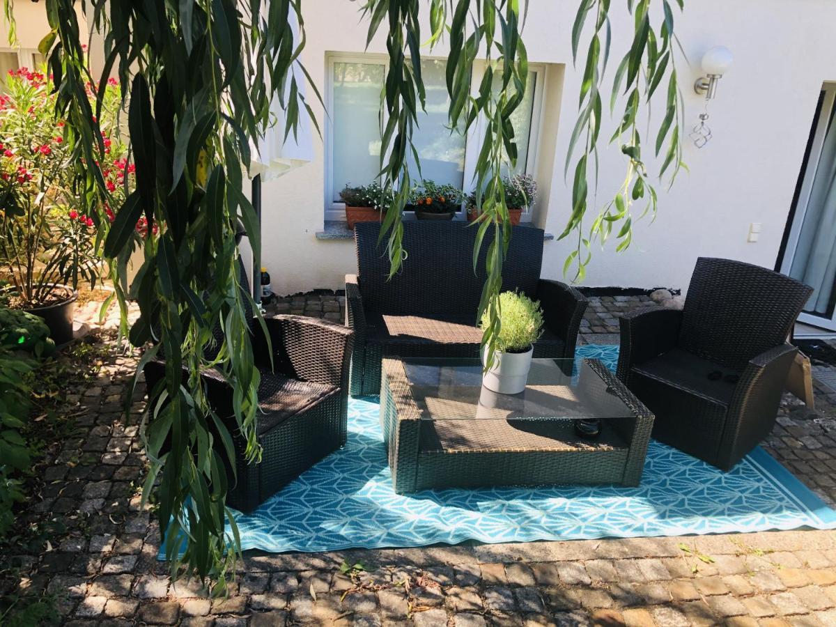 Neu Eingerichtetes Apartment #1 Mit Wlan !Sauna & Hot Tub Zubuchbar! Senftenberg Bagian luar foto