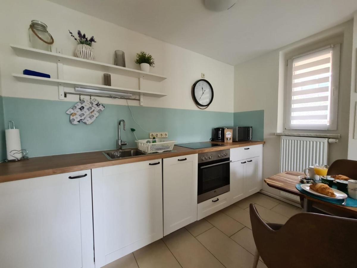 Neu Eingerichtetes Apartment #1 Mit Wlan !Sauna & Hot Tub Zubuchbar! Senftenberg Bagian luar foto