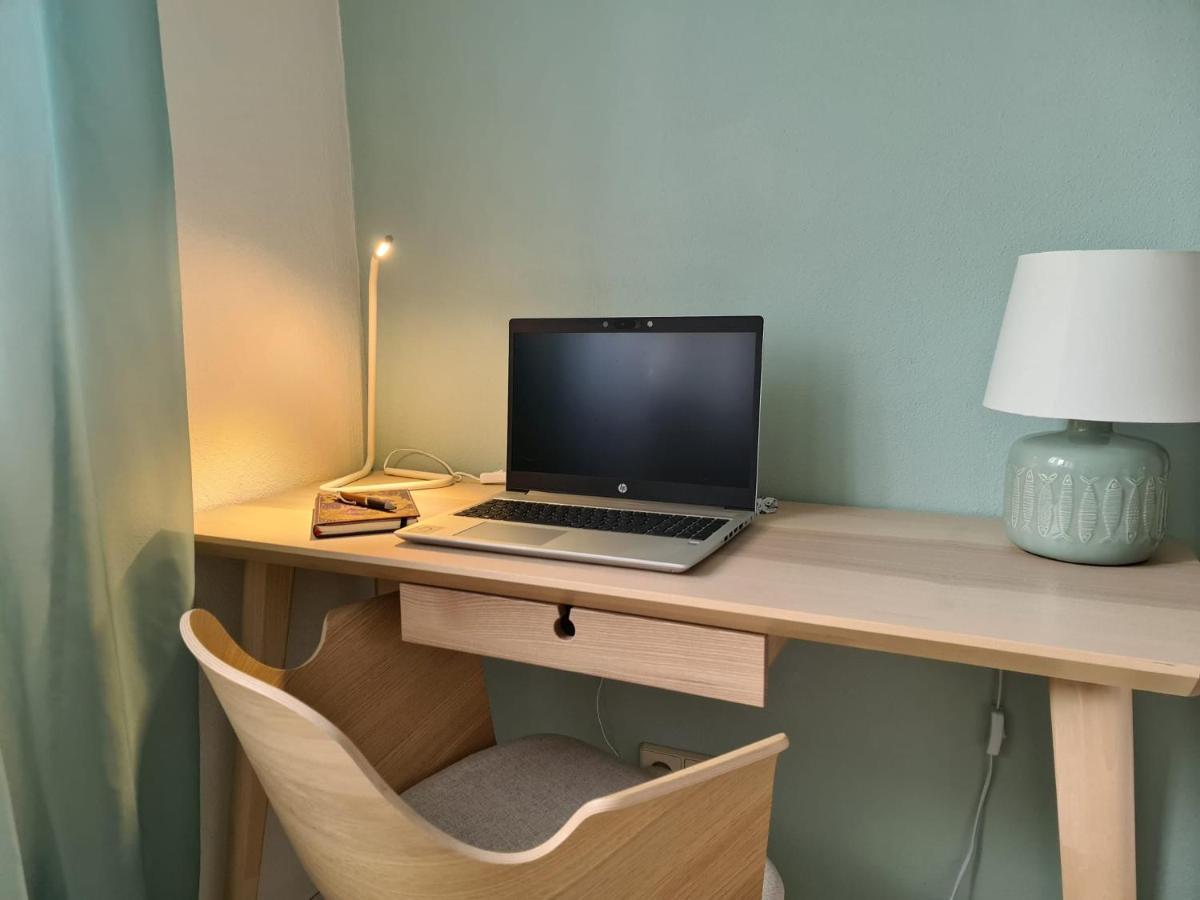 Neu Eingerichtetes Apartment #1 Mit Wlan !Sauna & Hot Tub Zubuchbar! Senftenberg Bagian luar foto